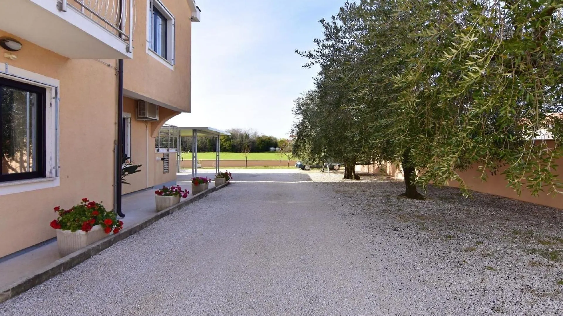 Komfortable Wohnung In Savudrija Mit Grill, Garten Und Terrasse 0*,  Croatia
